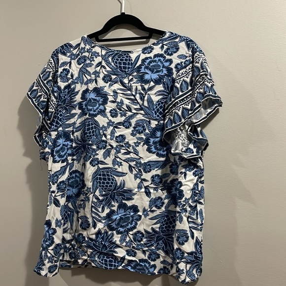 Rachel Zoe VNeck Ruffle Sleeve Blue Pineapple Floral Women's Top NWT 2X - Picture 10 of 10